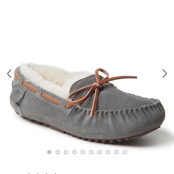 Women's Victoria Genuine Shearling Lace Moccasin Slippers Grey Dearfoam FireSide - Picture 1 of 8